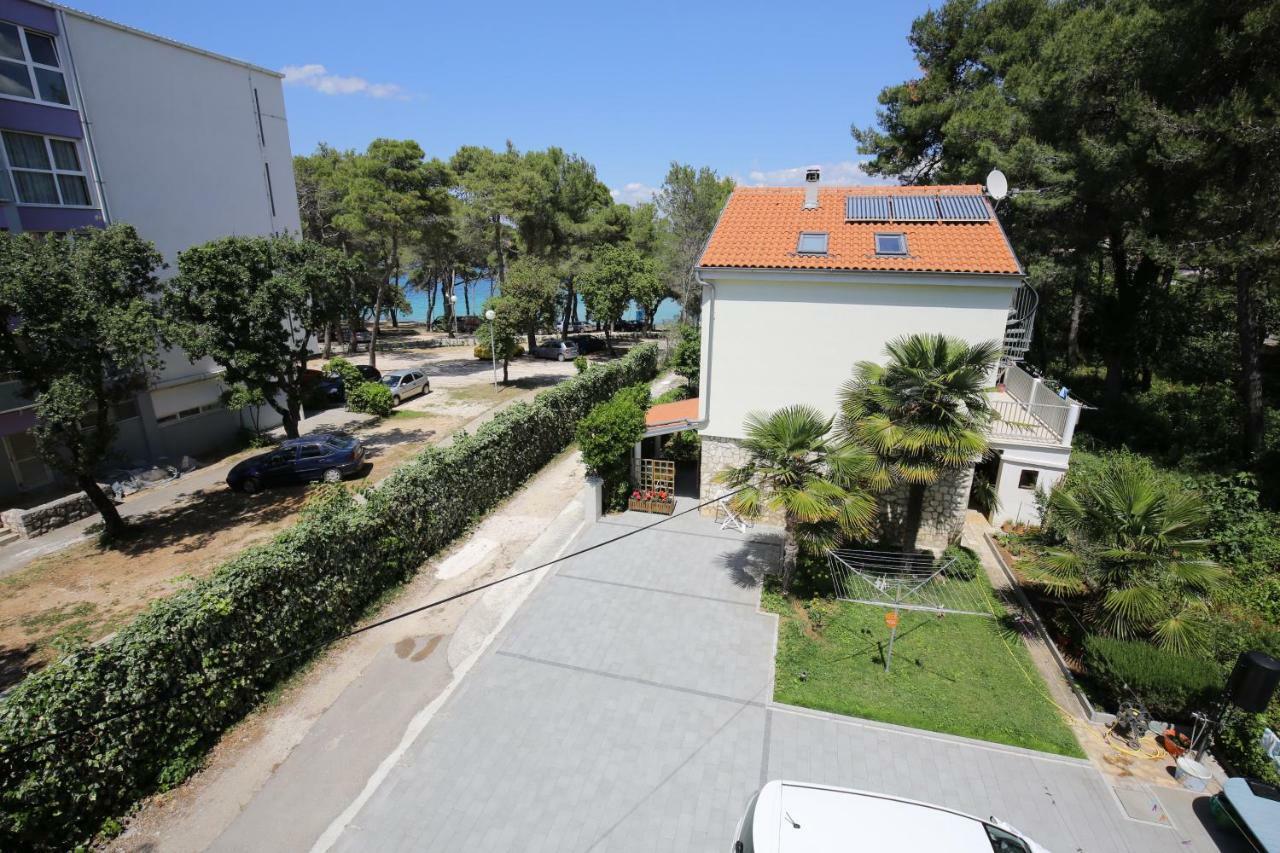 Apartments Paleka Petrcane Buitenkant foto